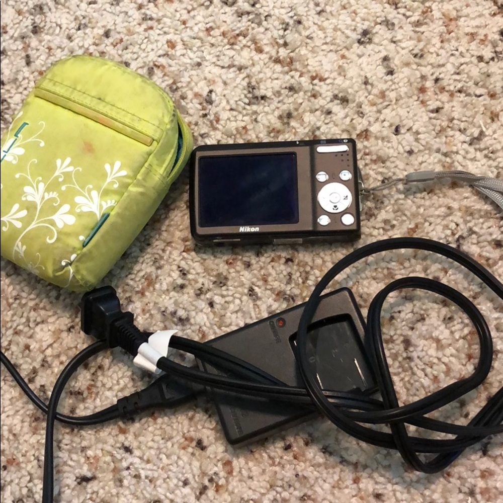 Nikon camera - Picture 4 of 4